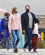 Ben Affleck's Daughter's Mask: an in-Depth Look