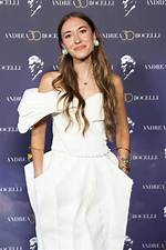 Lauren Daigle Isn't Going to Lift the Veil on Her Love Life Just Yet