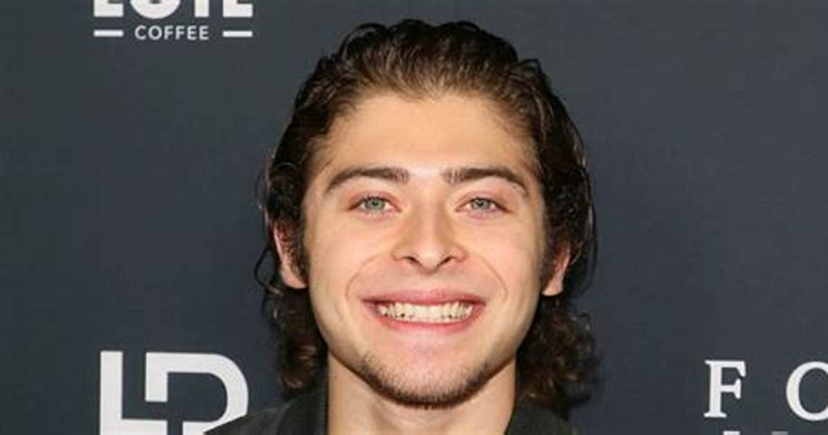 Ryan Ochoa Biography, Age, Height, Wife, Net Worth, Family