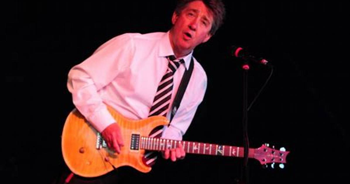 Tony Hicks: a Comprehensive Look at the Life and Career of the Legendary Musician