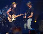 Unveiling the Truth: Does Keith Urban Enhance His Look with Eyeliner?